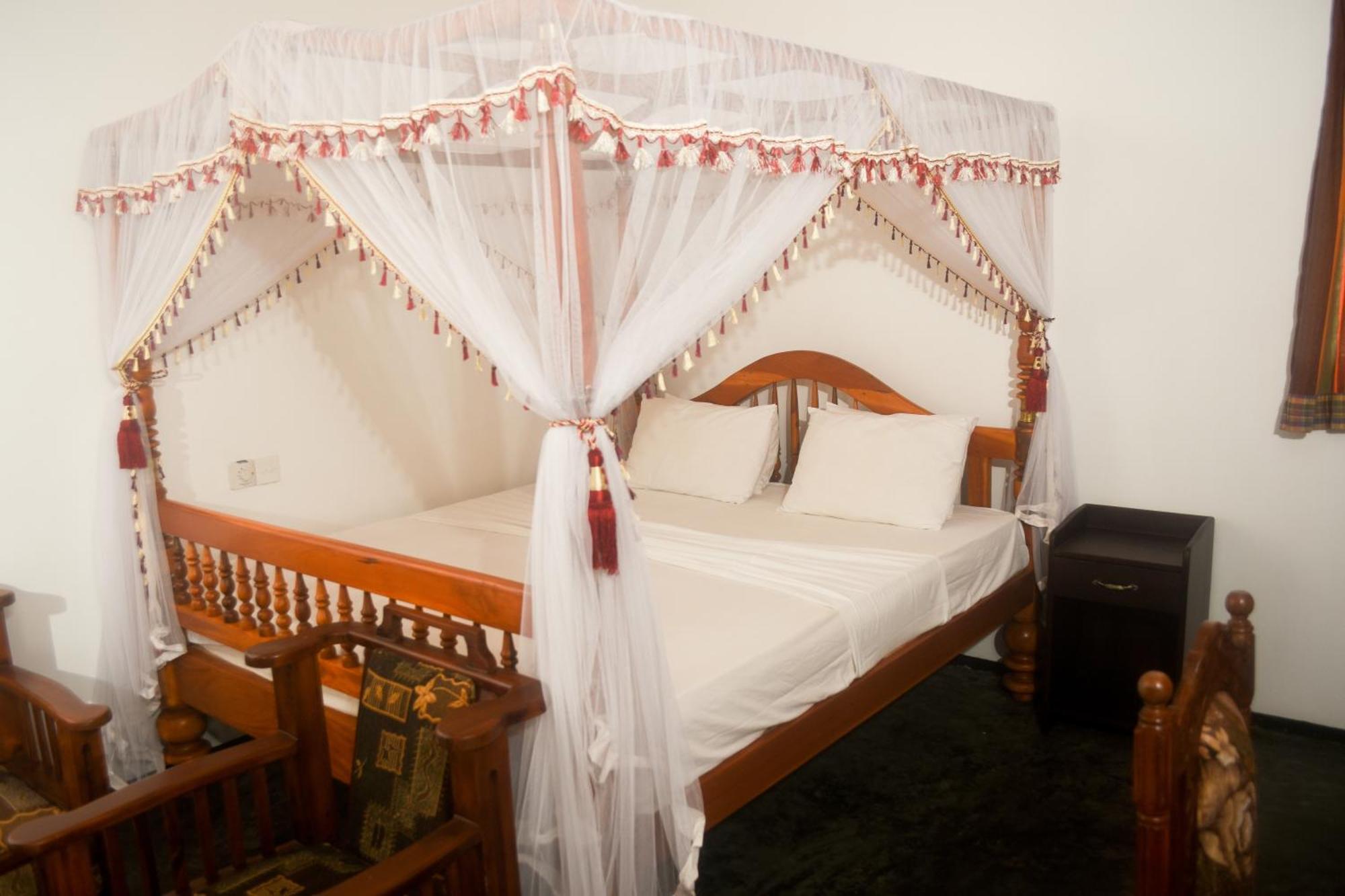 Villa Mihindi Hikkaduwa Extérieur photo