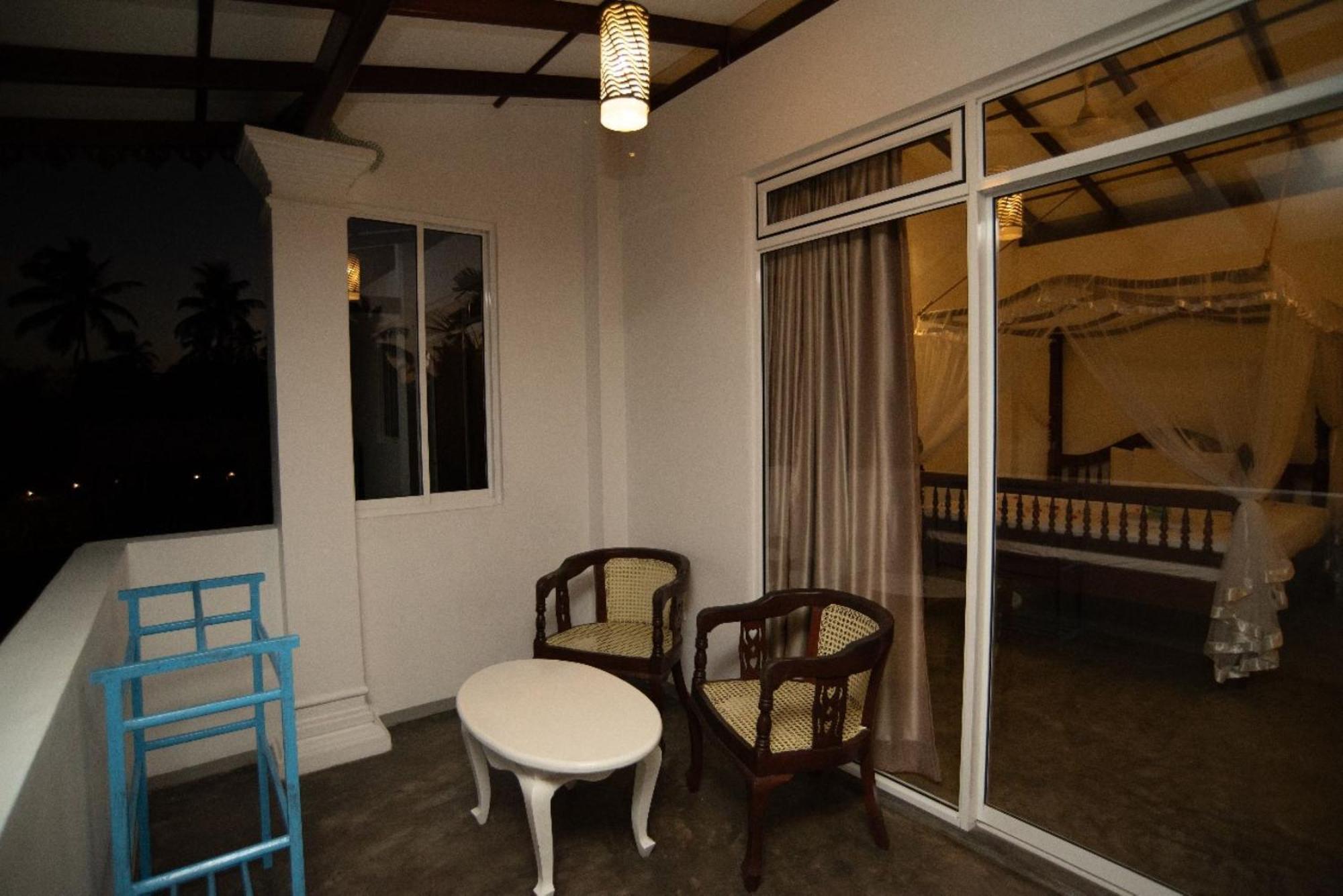 Villa Mihindi Hikkaduwa Extérieur photo