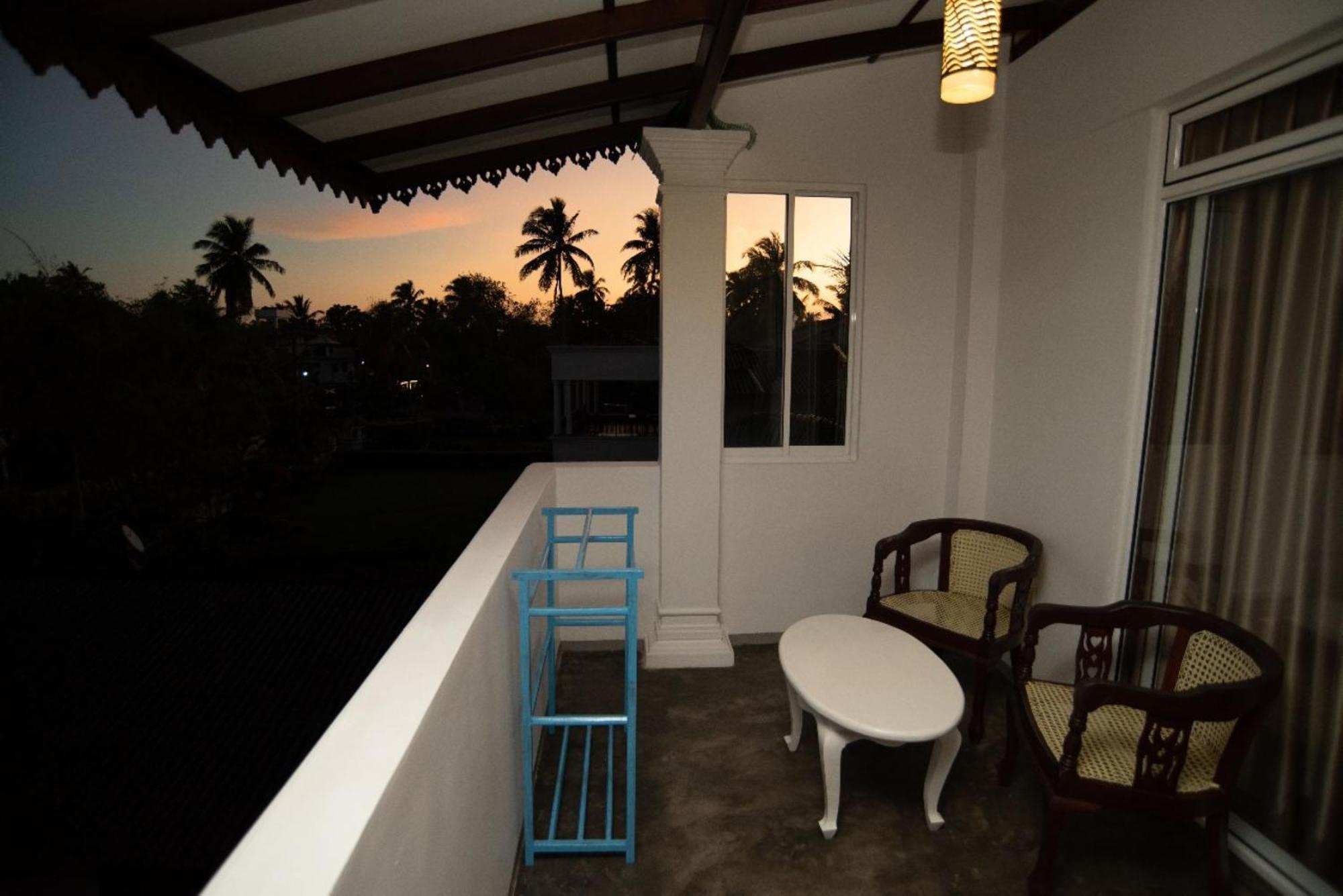 Villa Mihindi Hikkaduwa Extérieur photo
