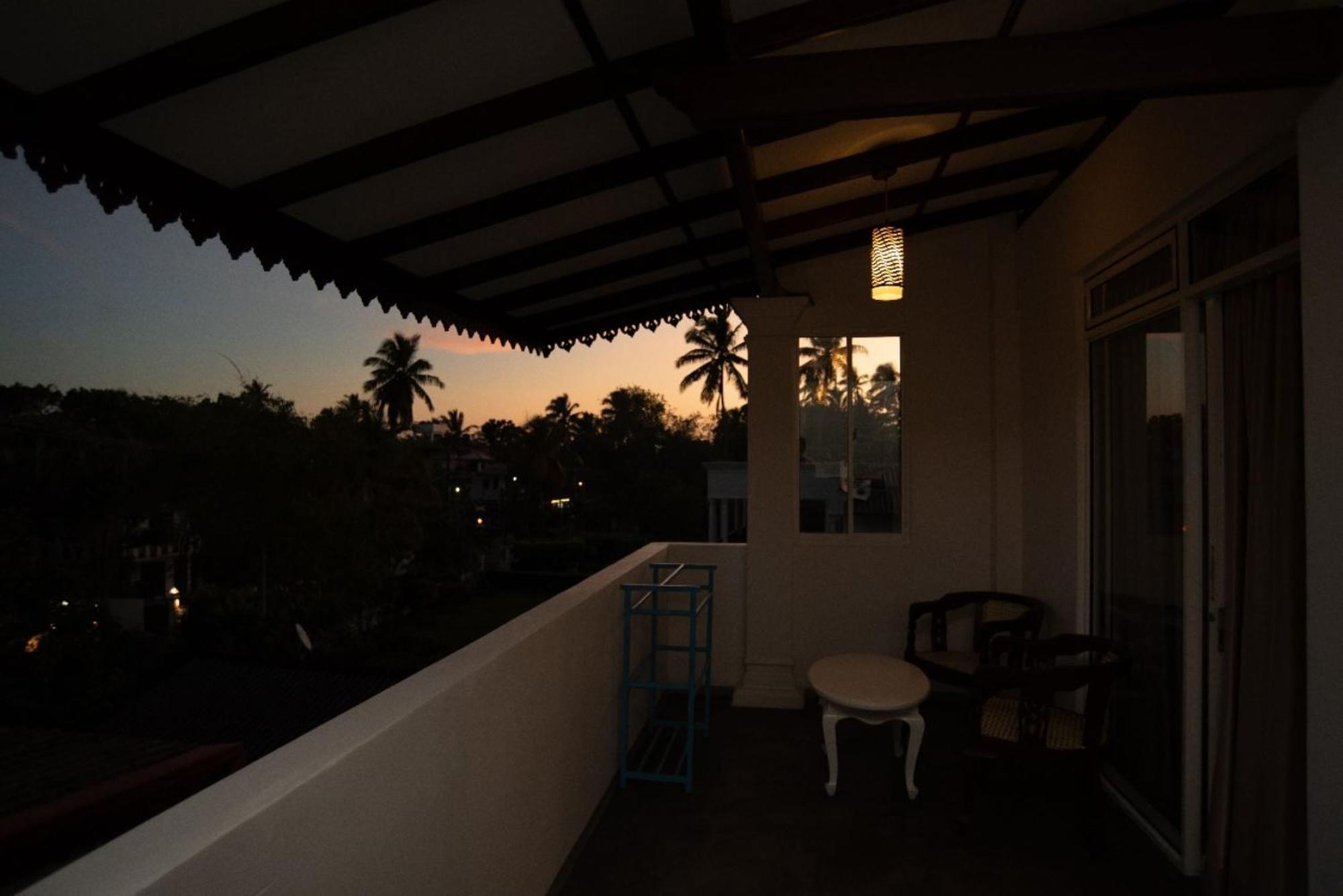 Villa Mihindi Hikkaduwa Extérieur photo