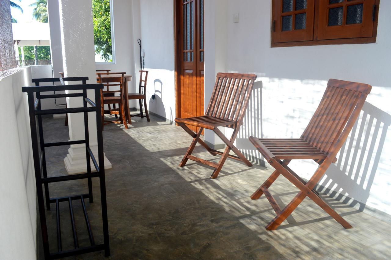 Villa Mihindi Hikkaduwa Extérieur photo