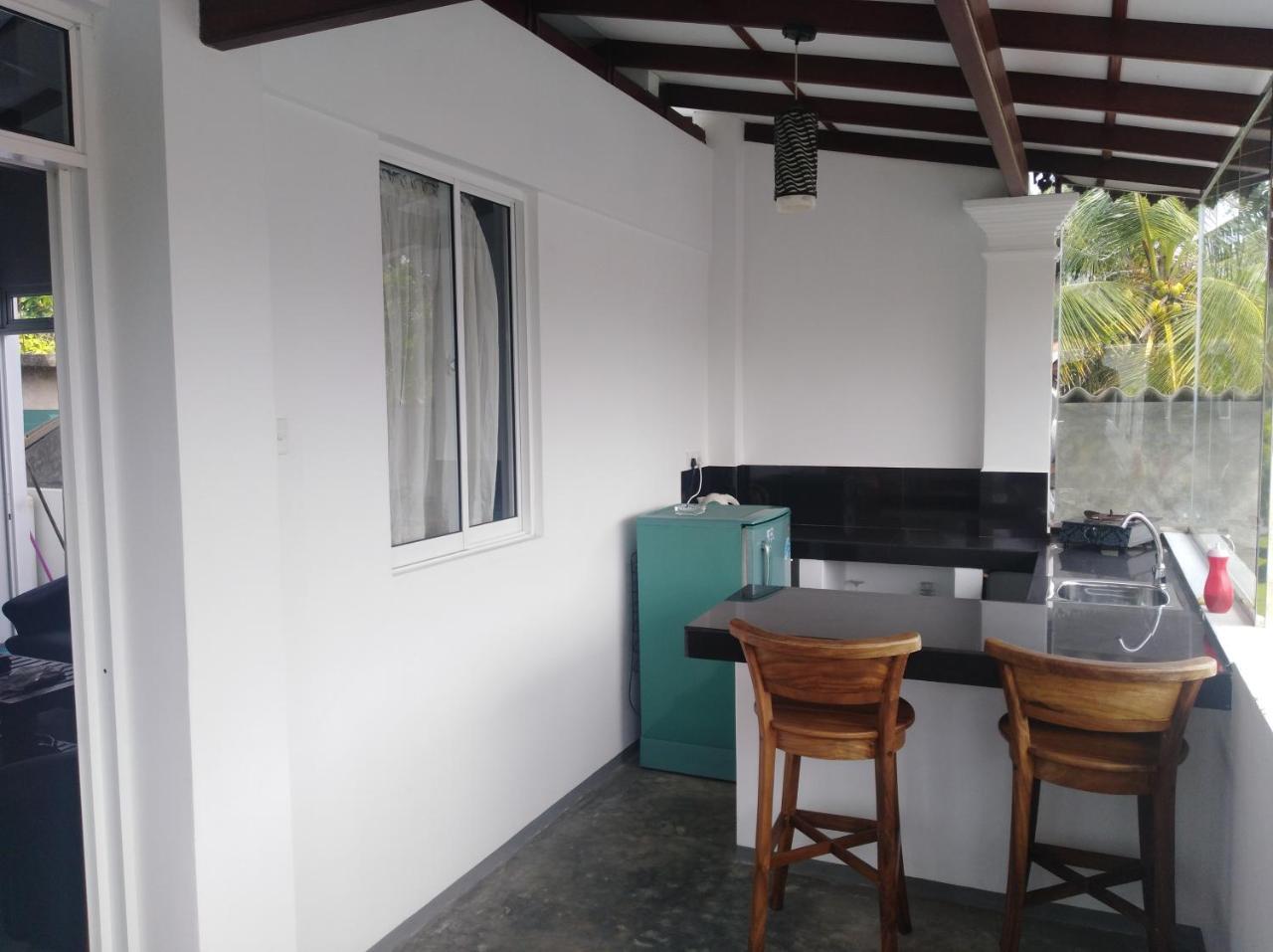 Villa Mihindi Hikkaduwa Extérieur photo